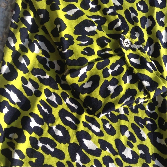 Jones  New York s  navy chartuse  green cheetah - Picture 4 of 6